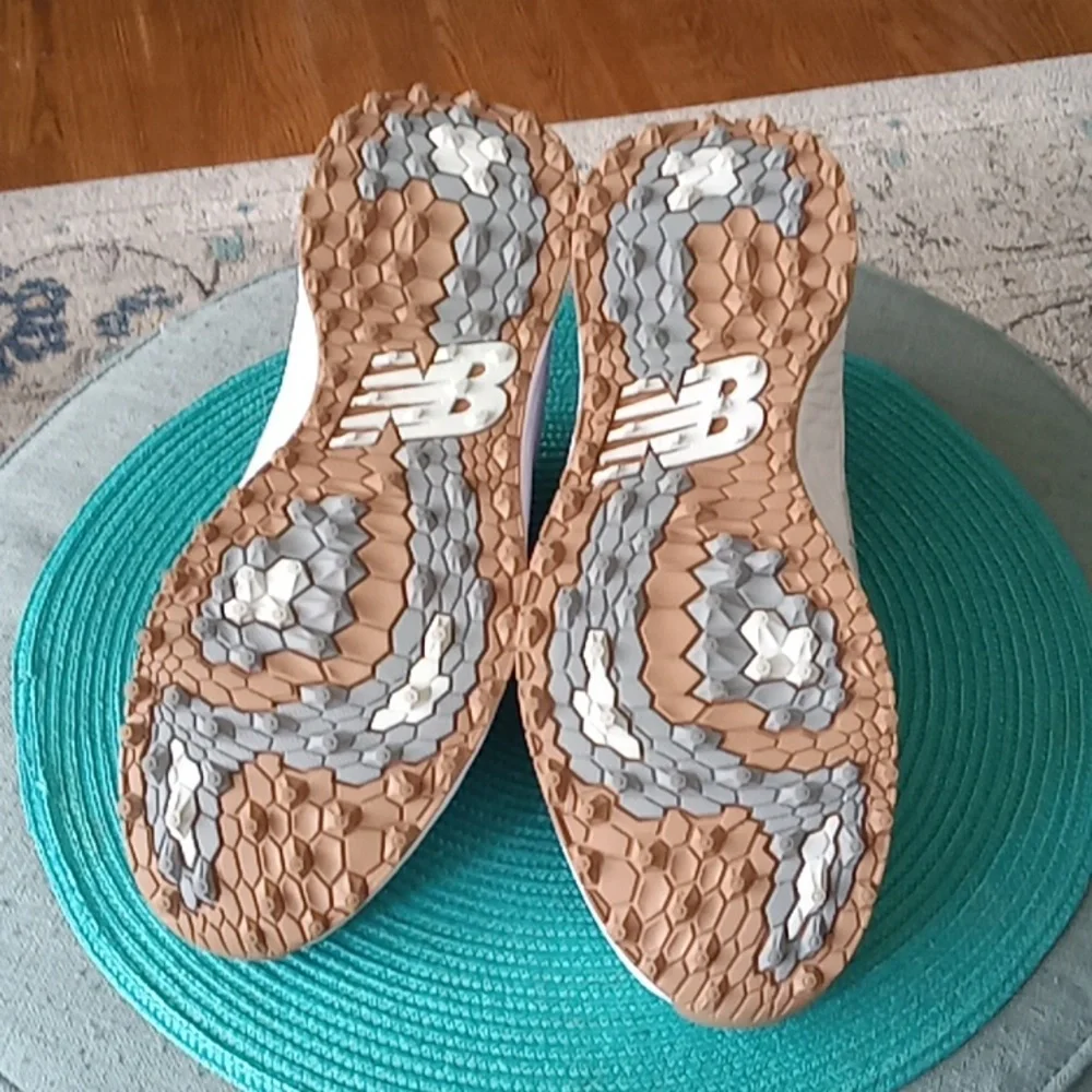 New Balance men's golf shoes-LIKE NEW